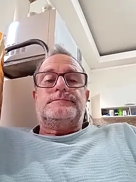 Snapshot of nard53 chatting on May 3, 2026, 11:38 am nard53 online show from May 3, 2026, 11:38 am