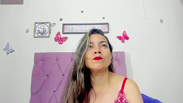  nanycute  online show from April 3, 2026, 12:41 am