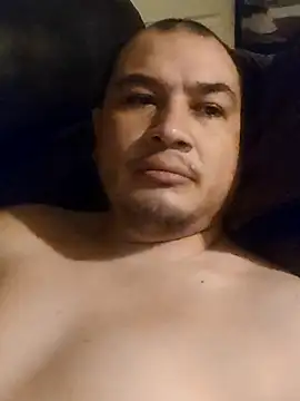 Snapshot of julioagc12 chatting on November 18, 2025, 6:40 am julioagc12 online show from November 18, 2025, 6:40 am