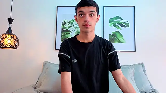 Snapshot of krisstormvg chatting on November 24, 2025, 7:57 pm krisstormvg online show from November 24, 2025, 7:57 pm