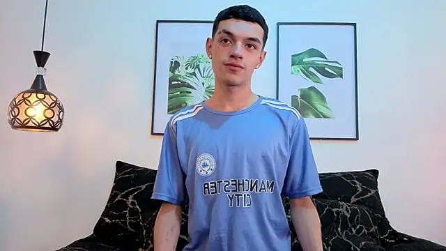 Snapshot of krisstormvg chatting on December 1, 2025, 8:14 pm krisstormvg online show from December 1, 2025, 8:14 pm