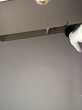 Snapshot of Yes-Baby-A chatting on December 14, 2025, 11:04 am Yes-Baby-A online show from December 14, 2025, 11:04 am