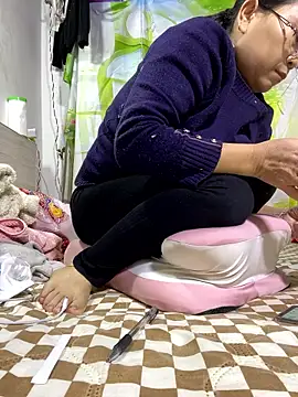 Snapshot of Yes-Baby-A chatting on January 10, 2026, 11:01 am Yes-Baby-A online show from January 10, 2026, 11:01 am