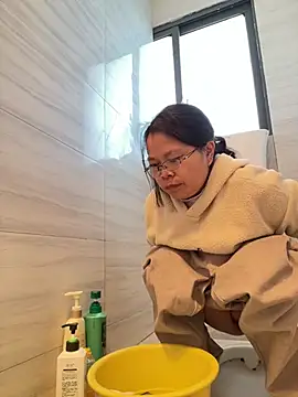 Snapshot of Yes-Baby-A chatting on January 13, 2026, 4:40 am Yes-Baby-A online show from January 13, 2026, 4:40 am