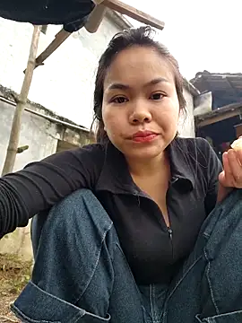 Xiu-L online show from February 4, 2026, 9:48 am