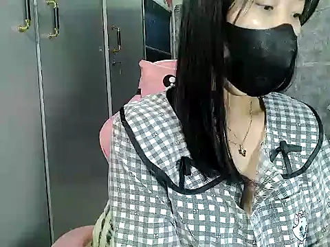 Hellen2999 online show from January 7, 2026, 3:53 am