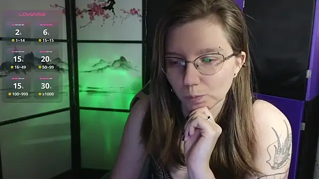 scarlettsrose online show from June 8, 2026, 1:11 pm