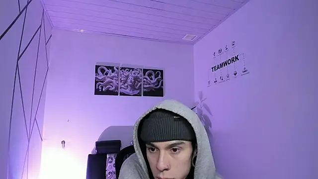 James Adams 01 online show from December 17, 2025, 11:49 am