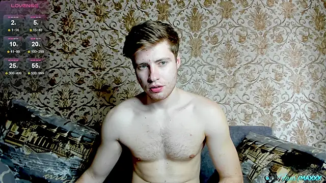 Maxhornyblondieman online show from March 31, 2026, 10:48 am