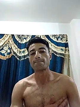 noah77  online show from November 22, 2025, 4:33 am