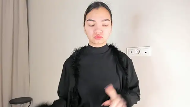 CoreenLuebbers online show from November 24, 2025, 7:52 am