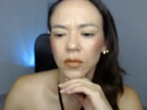 Annie Cervantez online show from March 1, 2026, 4:36 am