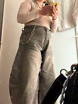 Burlesk Kate online show from November 18, 2025, 11:47 am