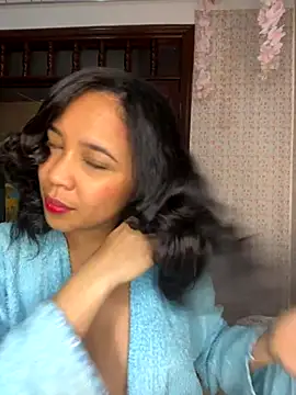 Esmerald 1111 online show from December 4, 2025, 8:45 am