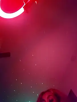 Snapshot of VenezuelaLuxeNoir chatting on January 11, 2026, 10:26 pm VenezuelaLuxeNoir online show from January 11, 2026, 10:26 pm