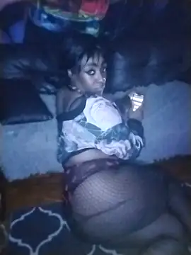 Snapshot of VenezuelaLuxeNoir chatting on February 25, 2026, 8:02 am VenezuelaLuxeNoir online show from February 25, 2026, 8:02 am