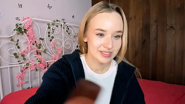 KristleKirst online show from November 20, 2025, 1:11 pm