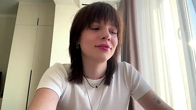 LollySimes online show from November 26, 2025, 9:21 am