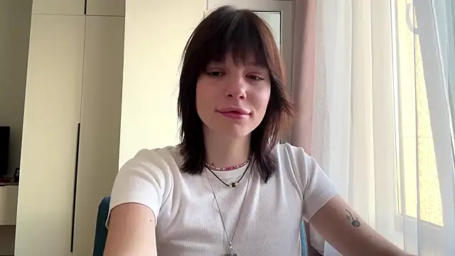 LollySimes online show from November 28, 2025, 9:56 am