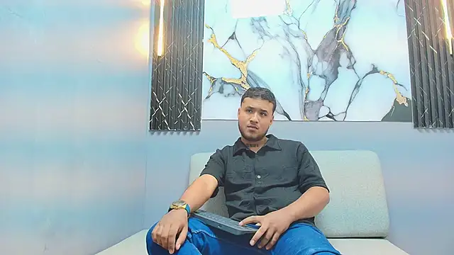 Snapshot of PAUL_GLENN1 chatting on November 17, 2025, 9:20 pm PAUL GLENN1 online show from November 17, 2025, 9:20 pm