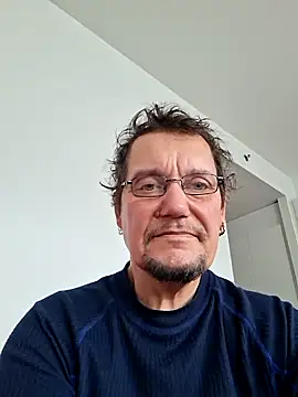 Dantekp online show from November 23, 2025, 11:43 am