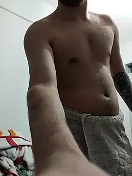 Snapshot of umtcns1 chatting on November 17, 2025, 9:42 pm umtcns1 online show from November 17, 2025, 9:42 pm