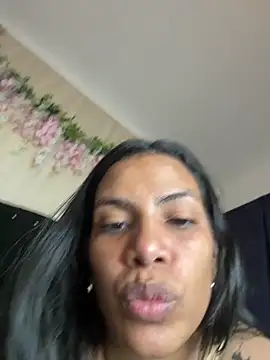 Snapshot of ArielleMillerr- chatting on February 8, 2026, 5:38 pm ArielleMillerr- online show from February 8, 2026, 5:38 pm