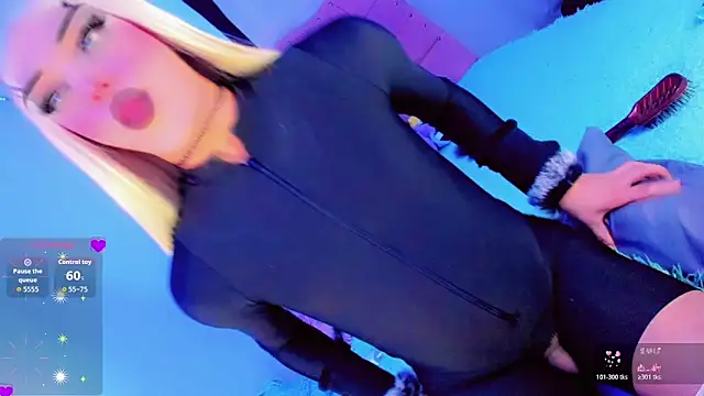 Shiaki 04 online show from March 2, 2026, 6:03 am