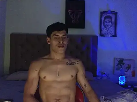 Snapshot of blorelopez chatting on November 23, 2025, 10:42 pm blorelopez online show from November 23, 2025, 10:42 pm