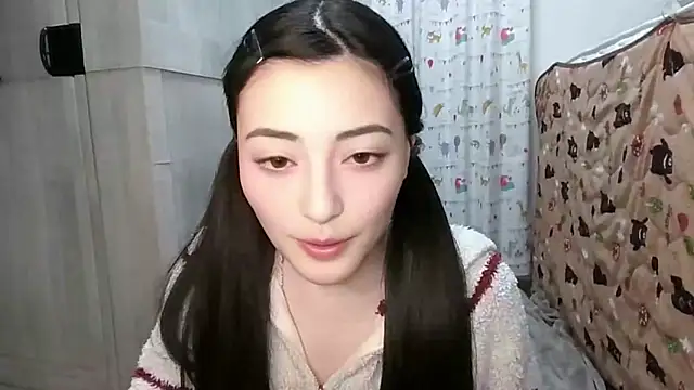 Snapshot of kaede_2112 chatting on March 3, 2026, 1:28 pm kaede 2112 online show from March 3, 2026, 1:28 pm