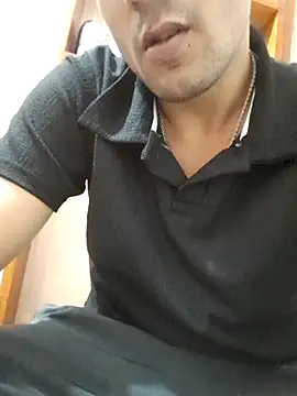 FrappedLocking online show from May 1, 2026, 4:17 am