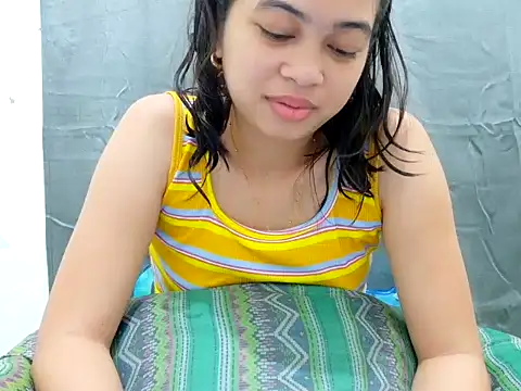 Ursexyasianskinny online show from April 11, 2026, 5:34 am