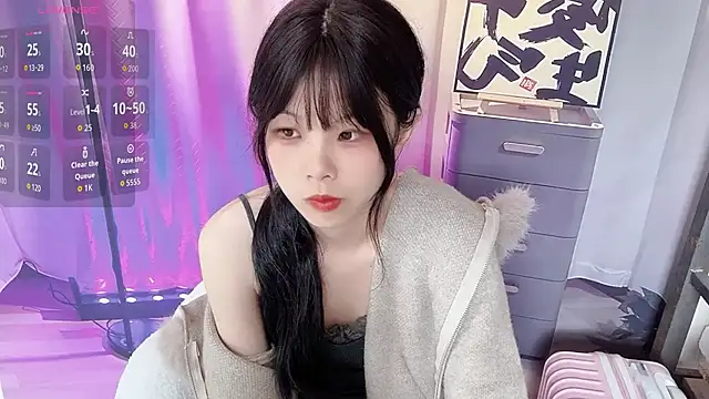 bunny-- online show from December 3, 2025, 5:04 am