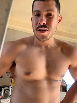 Snapshot of DARG_17 chatting on November 18, 2025, 9:52 pm DARG 17 online show from November 18, 2025, 9:52 pm