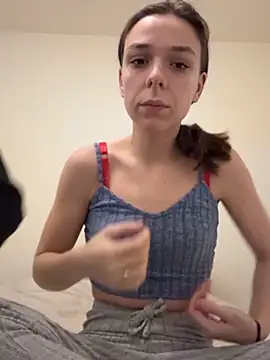 DuoDesir1 online show from January 6, 2026, 6:22 pm