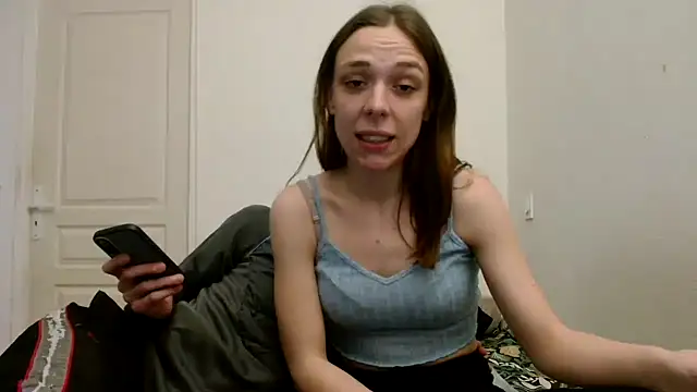 DuoDesir1 online show from March 4, 2026, 4:35 pm