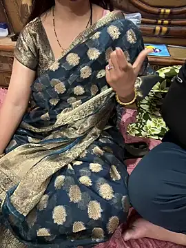 Snapshot of cutestpearl chatting on February 22, 2026, 6:17 pm cutestpearl online show from February 22, 2026, 6:17 pm