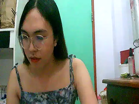 Snapshot of hottest_solel chatting on December 1, 2025, 7:19 pm hottest solel online show from December 1, 2025, 7:19 pm