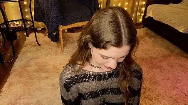 RozanneJordan online show from April 2, 2026, 5:10 pm