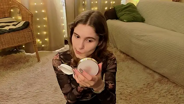 RozanneJordan online show from June 10, 2026, 5:12 pm
