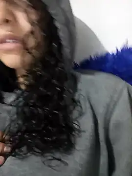 pettymoon1 online show from January 9, 2026, 2:58 am