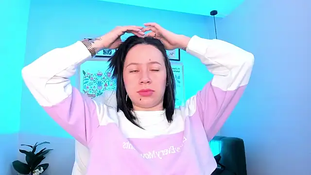 Snapshot of Annie_Petters chatting on December 1, 2025, 11:59 am Annie Petters online show from December 1, 2025, 11:59 am