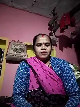 Qxjiya online show from December 3, 2025, 4:38 pm