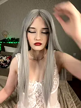 YunnaTyan online show from November 27, 2025, 1:13 pm