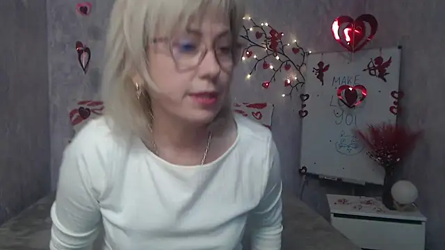 LaurenWishy online show from February 16, 2026, 6:09 am