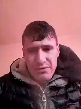 uiuftyrrtydre online show from December 2, 2025, 1:39 pm