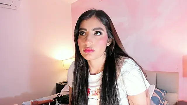 IsabelaStefano online show from April 10, 2026, 3:12 am