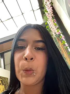 Emily 0-5 online show from December 1, 2025, 8:47 pm