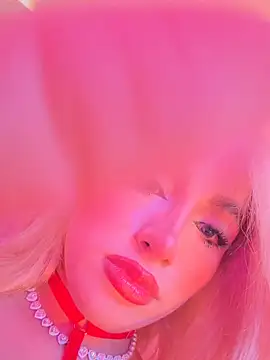 NathalieRoss1 online show from June 4, 2026, 6:52 am