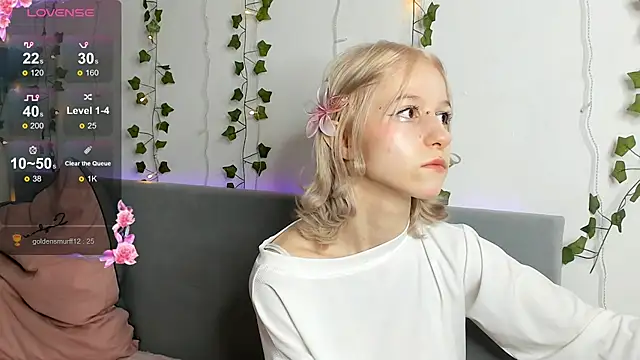 Annyme0w online show from November 30, 2025, 4:38 am